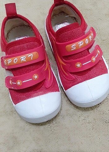 20 Beden kırmızı Renk İlkadım bebek ayakkabisi