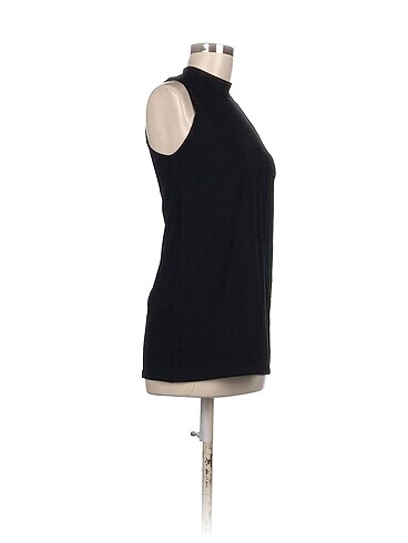 H&M H&M Kısa Elbise %70 İndirimli.