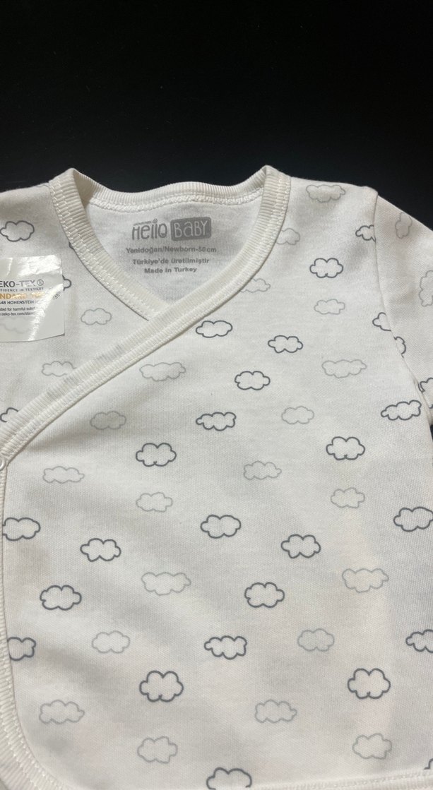 Beyaz Gri Bulut Desenli Bebek Çıtçıtlı Body - Görsel 2