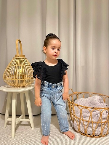 5 Yaş Beden ZARA Kız çocuk taşlı pantolon