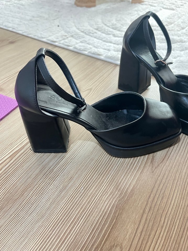 Tokalı Siyah Kadın Platform Topuklu Ayakkabı - Görsel 3