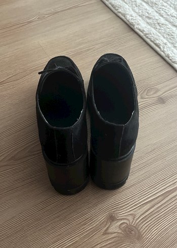 Siyah Süet Platform Topuklu Gotik Kadın Ayakkabı - Görsel 4