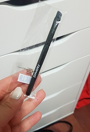 farmasi eyeliner /kaş firçası