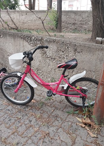 Room Seven Pembe renkli çocuk bisikleti