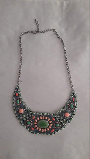 Metal taşlı kolye