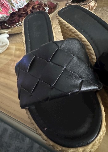 Siyah Örgü Bantlı Dolgu Topuklu Terlik - Görsel 6