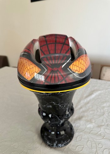 Kırmızı Spider-Man  desenli bisiklet  Kaskı - Görsel 2