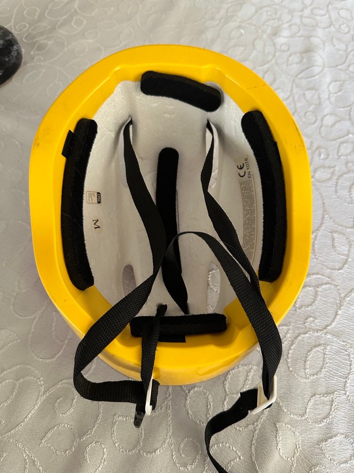 Kırmızı Spider-Man  desenli bisiklet  Kaskı - Görsel 3