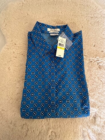 Van Heusen kadın gömlek