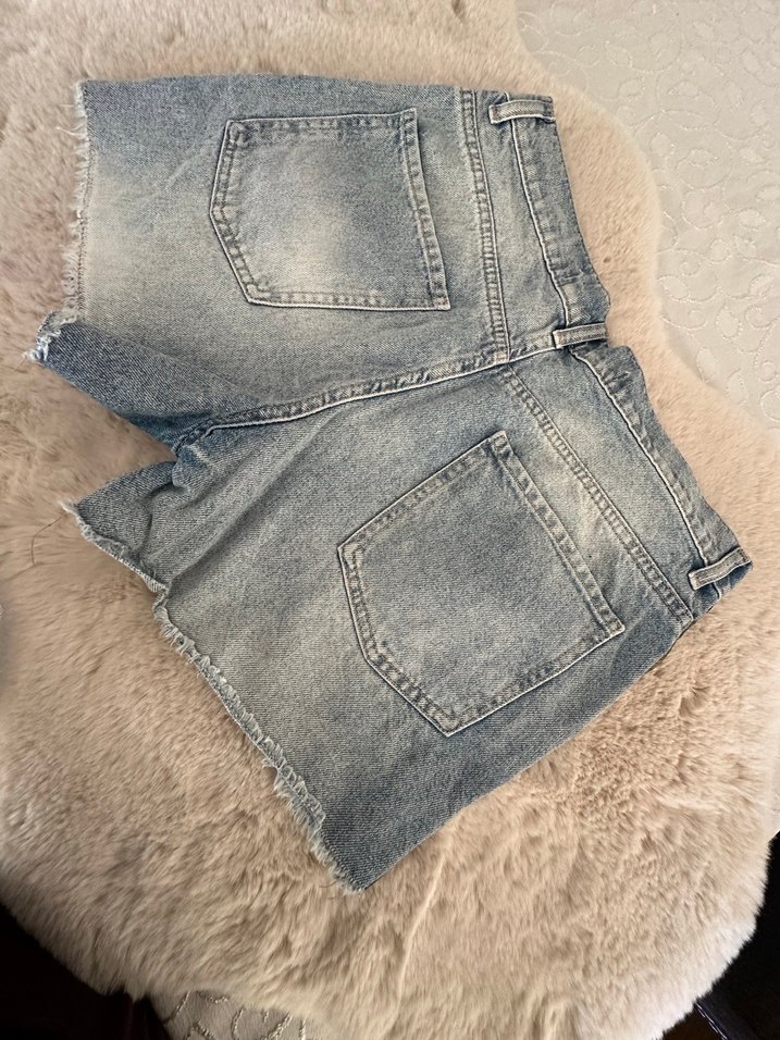 Mavi  Nakışlı Kadın Mini Kot Şort - Görsel 3