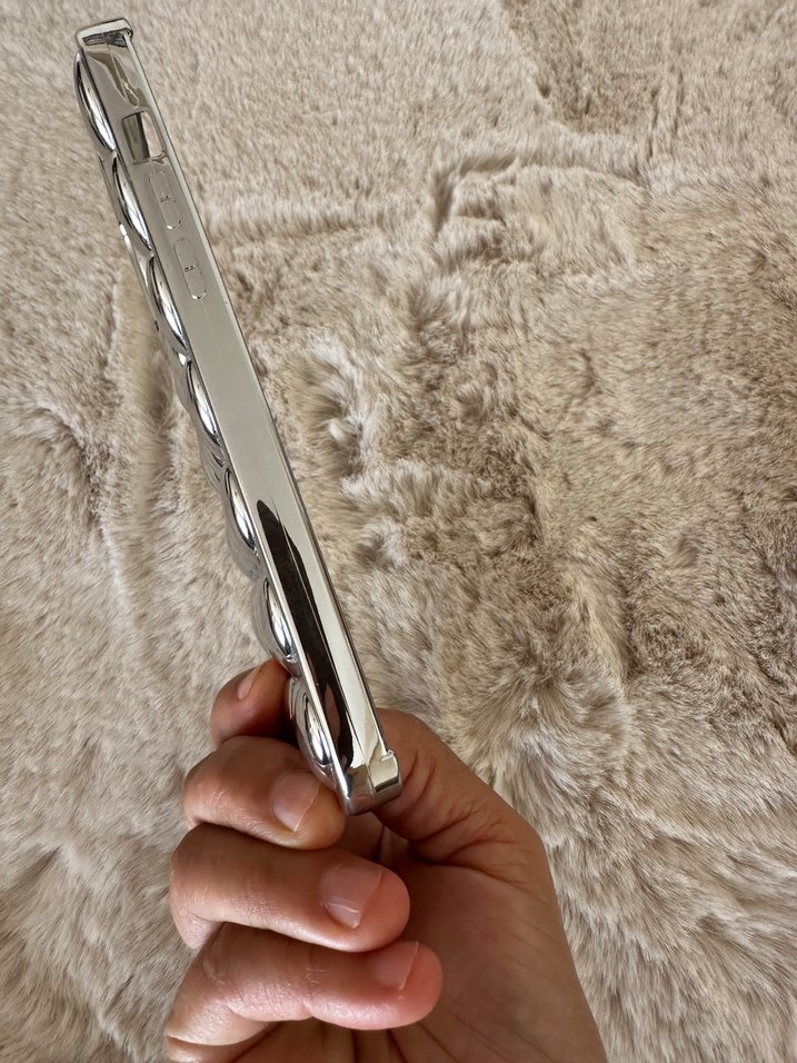 Gümüş  Kalp Detaylı Telefon Kılıfı - I phone 14 pro max - Görsel 3