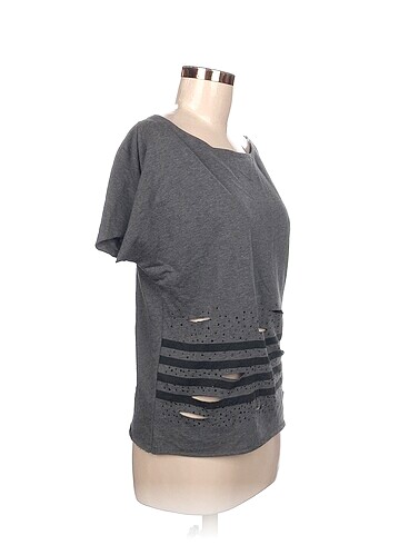 Penti Penti T-shirt %70 İndirimli.