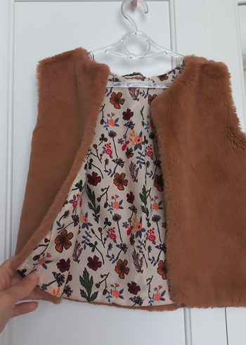 Kız Çocuk Kahverengi Kürklü Yelek - Görsel 2