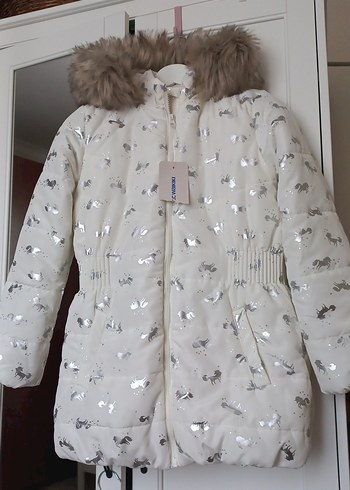 Kız Çocuk Beyaz Kürklü Unicorn Baskılı Mont - Görsel 2