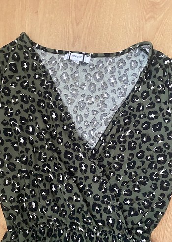 Kısa kollu tulum - Görsel 2