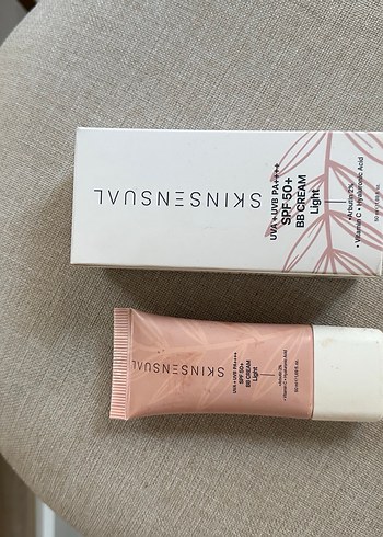 SKINSENSUAL SPF50+ Açık Ton BB Krem - Görsel 10