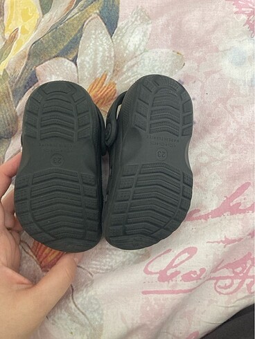 Diğer 23 numara bebek terliği