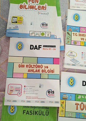  8. Sınıf Fen Bilimleri, Matematik, Türkçe Soru Bankası