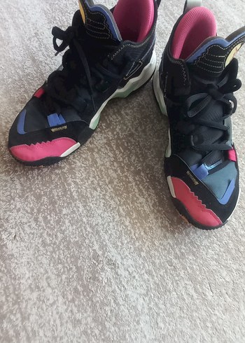 Desenli Çok Renkli Basketbol Ayakkabısı - Görsel 2