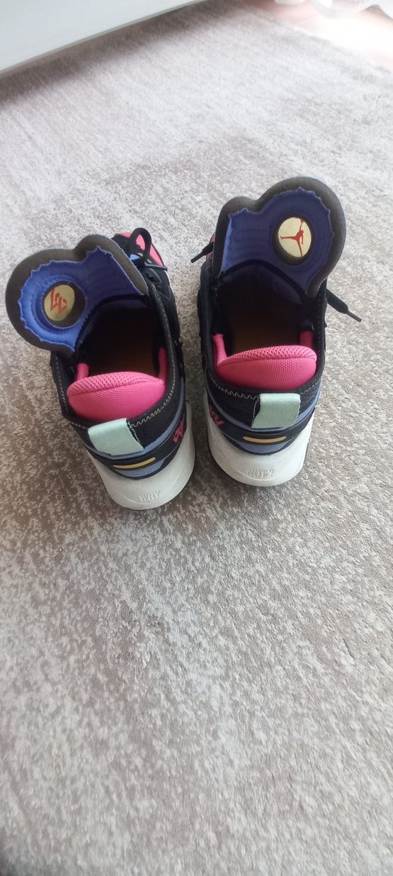 Desenli Çok Renkli Basketbol Ayakkabısı - Görsel 5