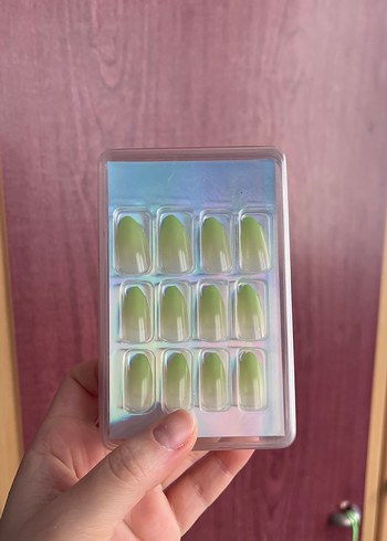 Pastel Yeşil Takma Tırnak Seti - Görsel 2