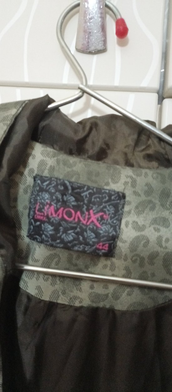 haki Kamuflaj Desenli Kadın yağmurluk - Görsel 3