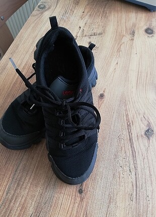 38 Beden Siyah spor ayakkabı 