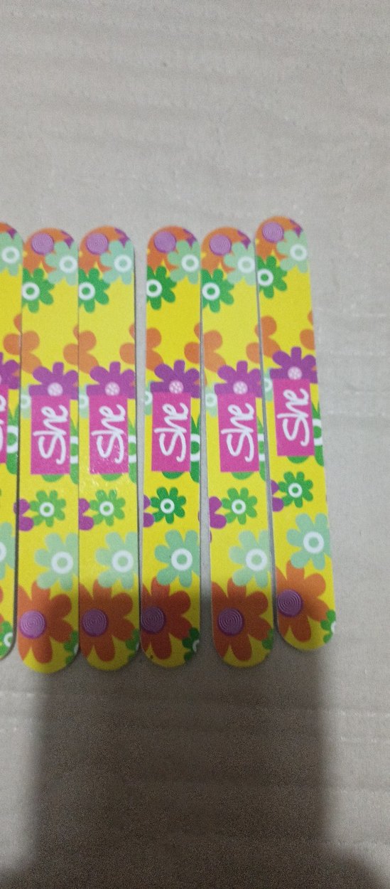 Renkli Çiçek ve Kalp Desenli Tırnak Törpüleri - Görsel 2