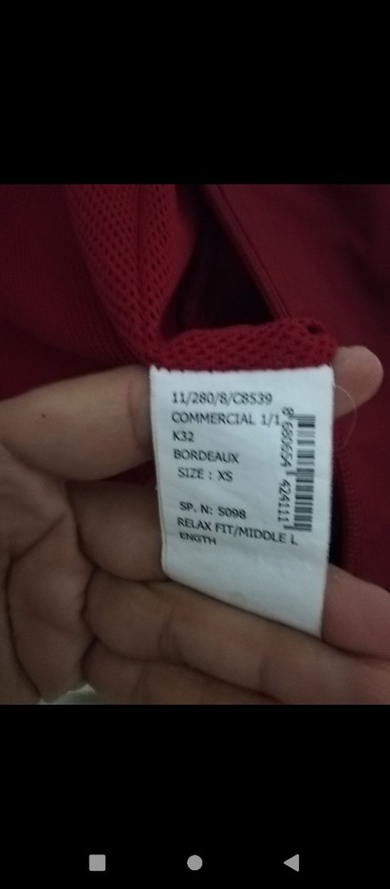 kırmızı yağmurluk - Görsel 4