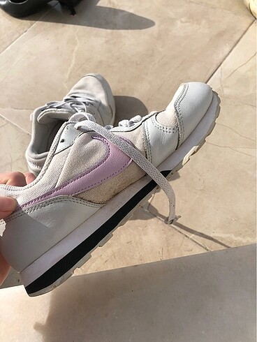 35,5 Beden beyaz Renk Nike ayakkabı