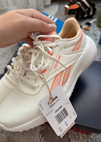 Reebok Beyaz Kadın Spor Ayakkabı