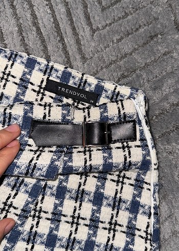 Ekose Desenli Kemer Detaylı Mini Şort Etek - Görsel 3