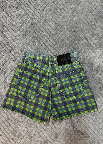 Ekose Desenli Mini Kot Şort - Görsel 3