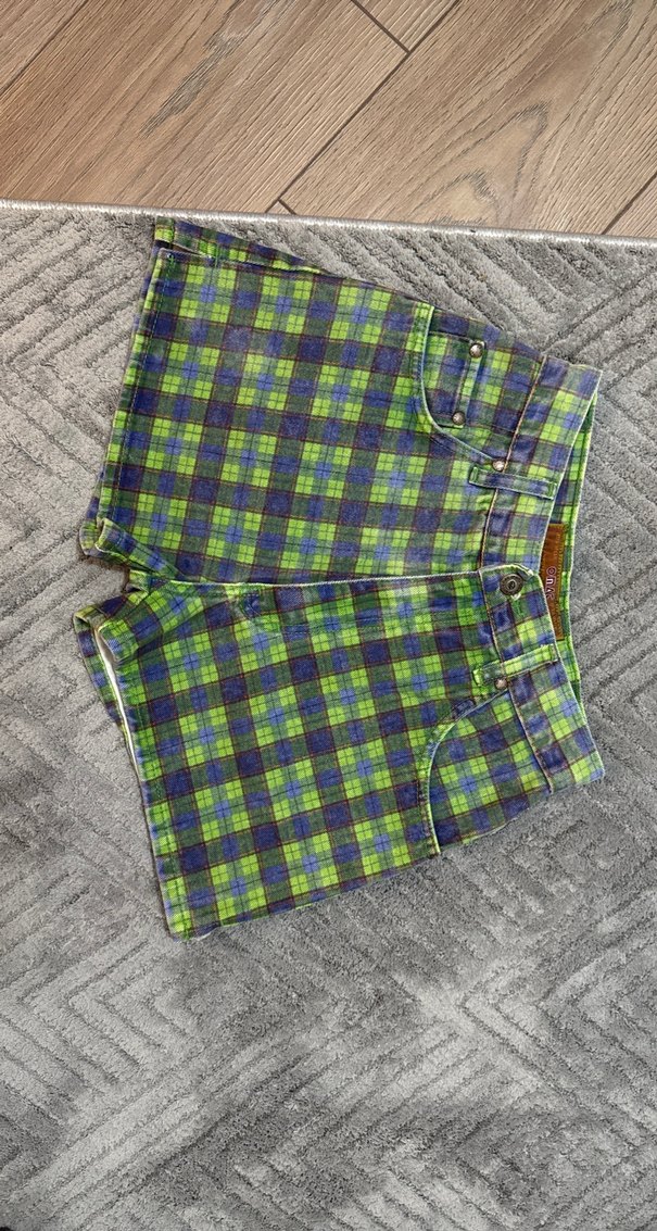 Ekose Desenli Mini Kot Şort - Görsel 2