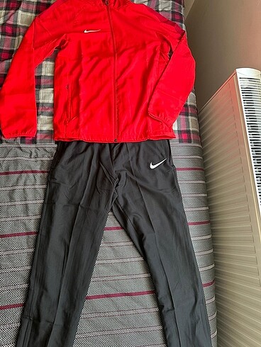 Nike eşofman takımı,şort,tshirt