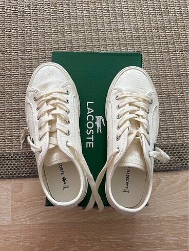 Lacoste Backcourt Kadın Beyaz Sneaker