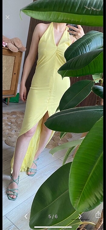 Sarı elbise