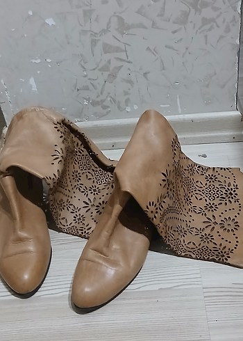 Nakışlı camel renk Dizüstü Stiletto Bot