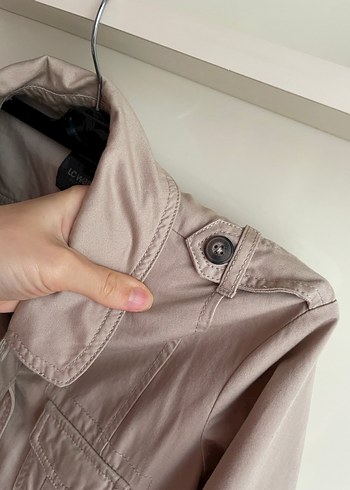 Bej Düğmeli Kadın Kısa Trençkot - Görsel 8