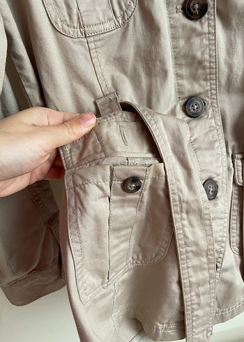 Bej Düğmeli Kadın Kısa Trençkot - Görsel 6