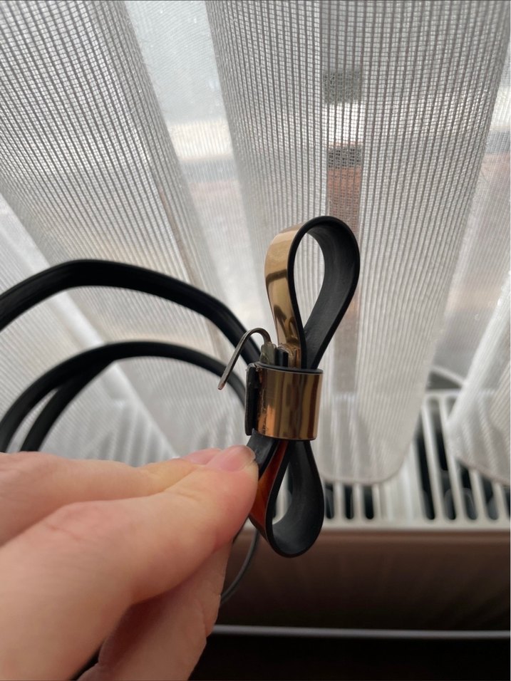 Altın Renkli Kancalı Fiyonk Tokalı Kemer - Görsel 2