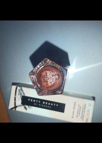Fenty Beauty Gloss Bomb Parlatıcı - Görsel 2