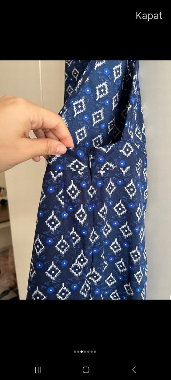 Kadın Mavi Batik Desenli Kolsuz Midi Tulum - Görsel 4