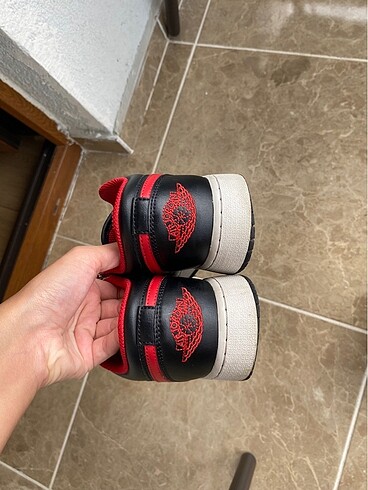 39 Beden Jordan low