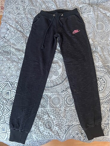 nike logolu eşofman alt