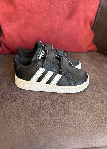 Erkek Çocuk Siyah Çizgili Cırt Cırtlı adidasSpor Ayakkabı