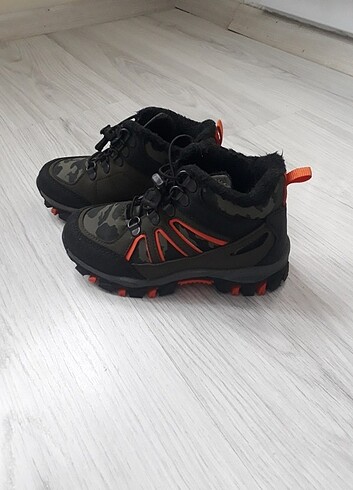 LC Waikiki LCW Çocuk kışlık bot