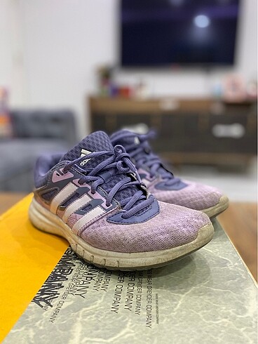 Adidas orjinal spor ayakkabı