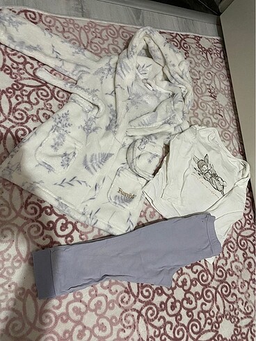 18-24 Ay Beden Kız bebek Sabahlıklı pijama takımı.