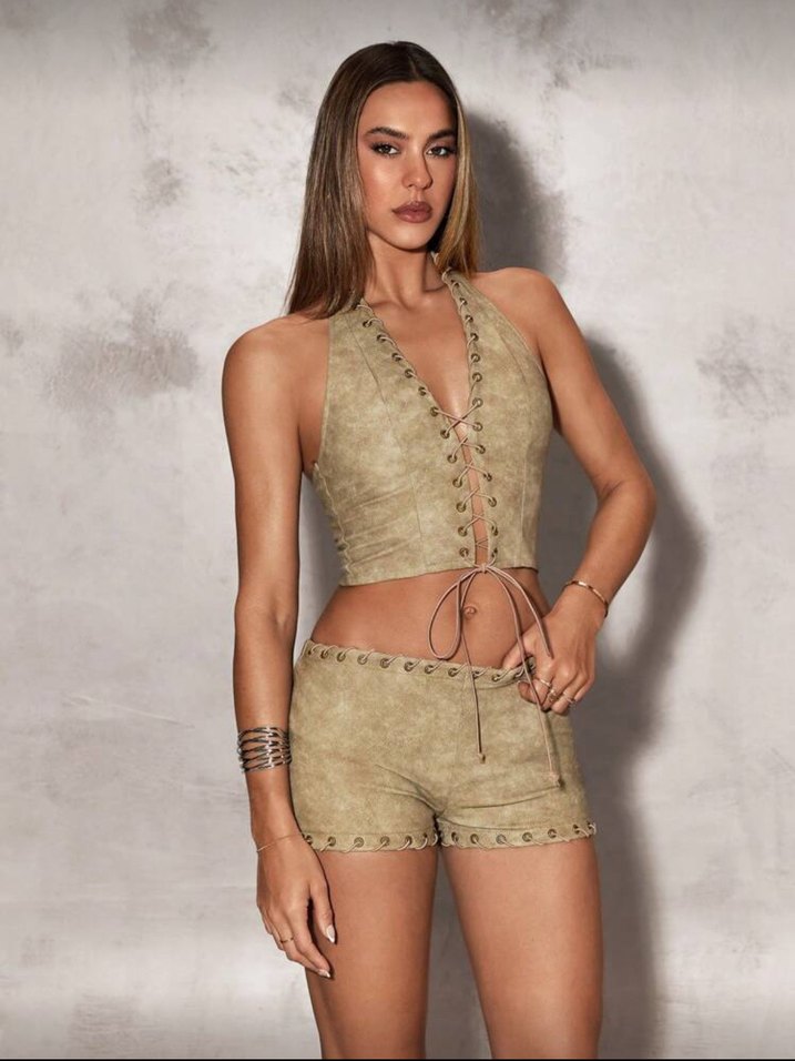 Sahara Touch Set-Y2k Bağcıklı Crop Bluz ve Dikiş Mini Şort Takım - Görsel 5